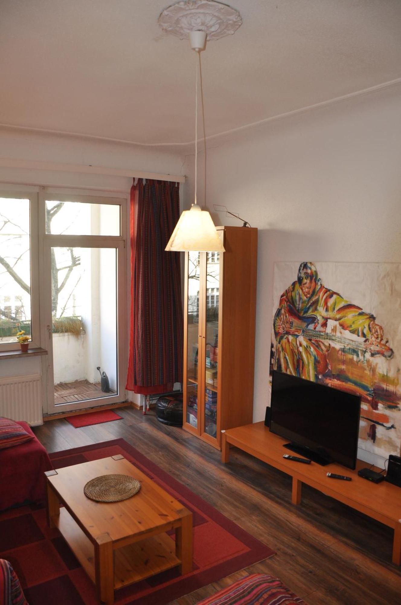 Geraeumiger Charme Mit Loggia Nahe Tempelhofer Feld Apartment *